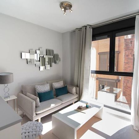 For You Rentals Beautiful Apartment Temporal Santiago Bernabeu Jmc5 Madrid Bagian luar foto